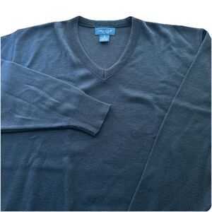 Vintage TownCraft Men’s Medium Navy Blue V-Neck Pullover Sweater Made In USA EUC